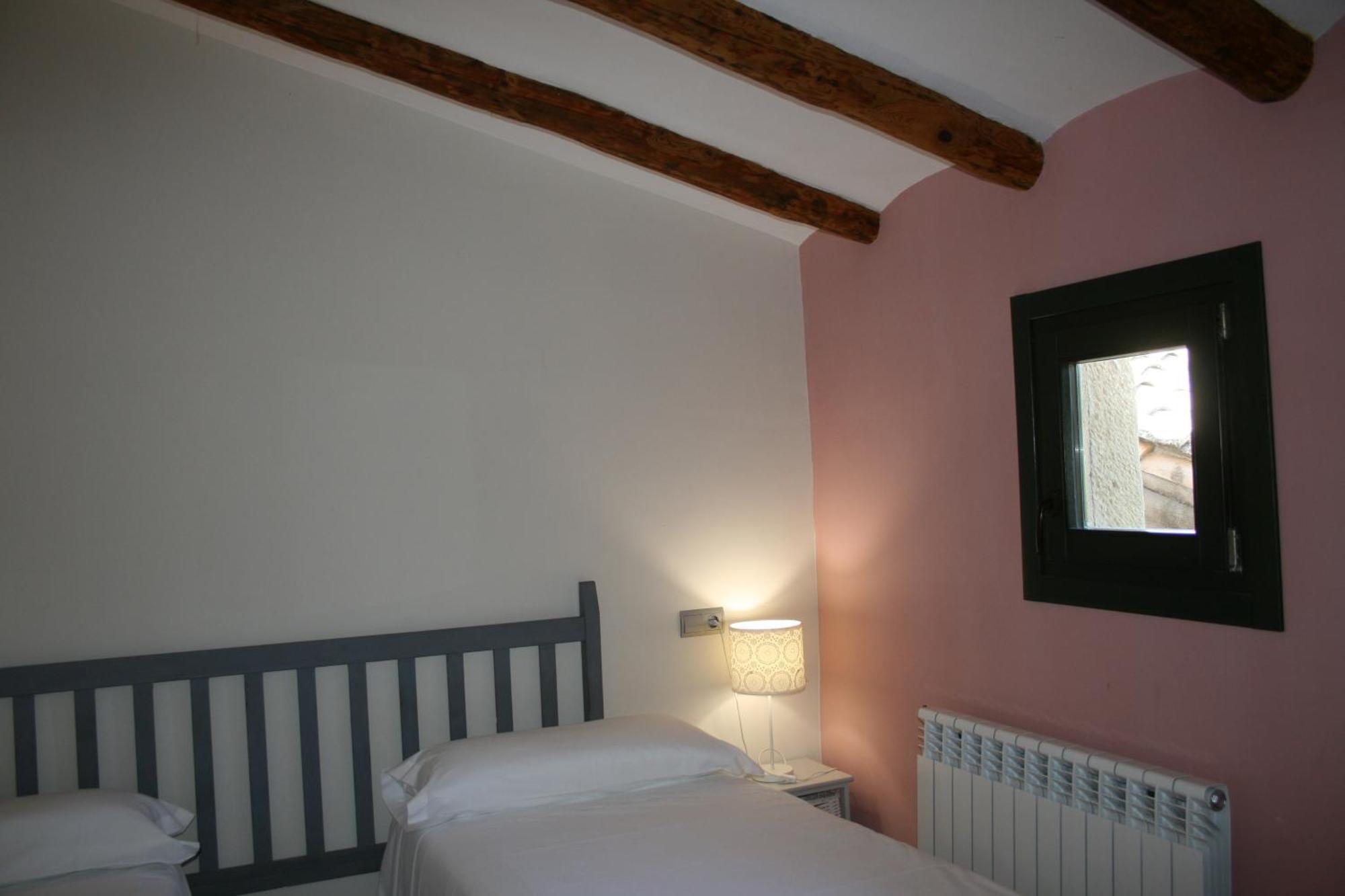 Maset Del Riu Guest House Valderrobres Bagian luar foto