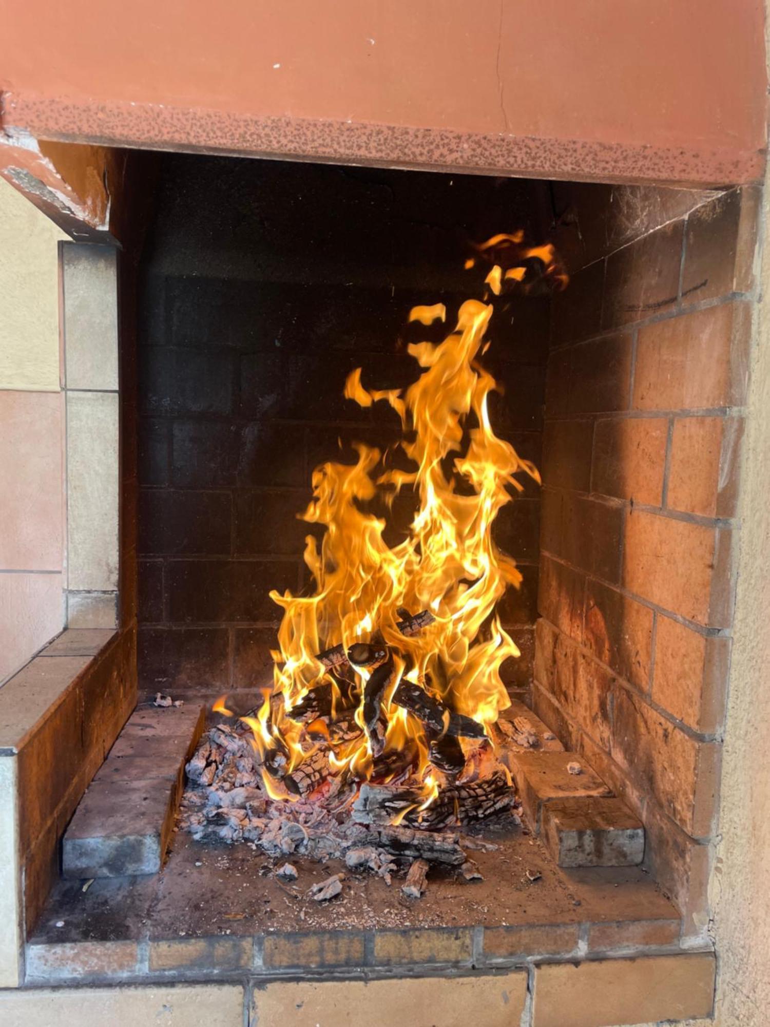 Maset Del Riu Guest House Valderrobres Bagian luar foto