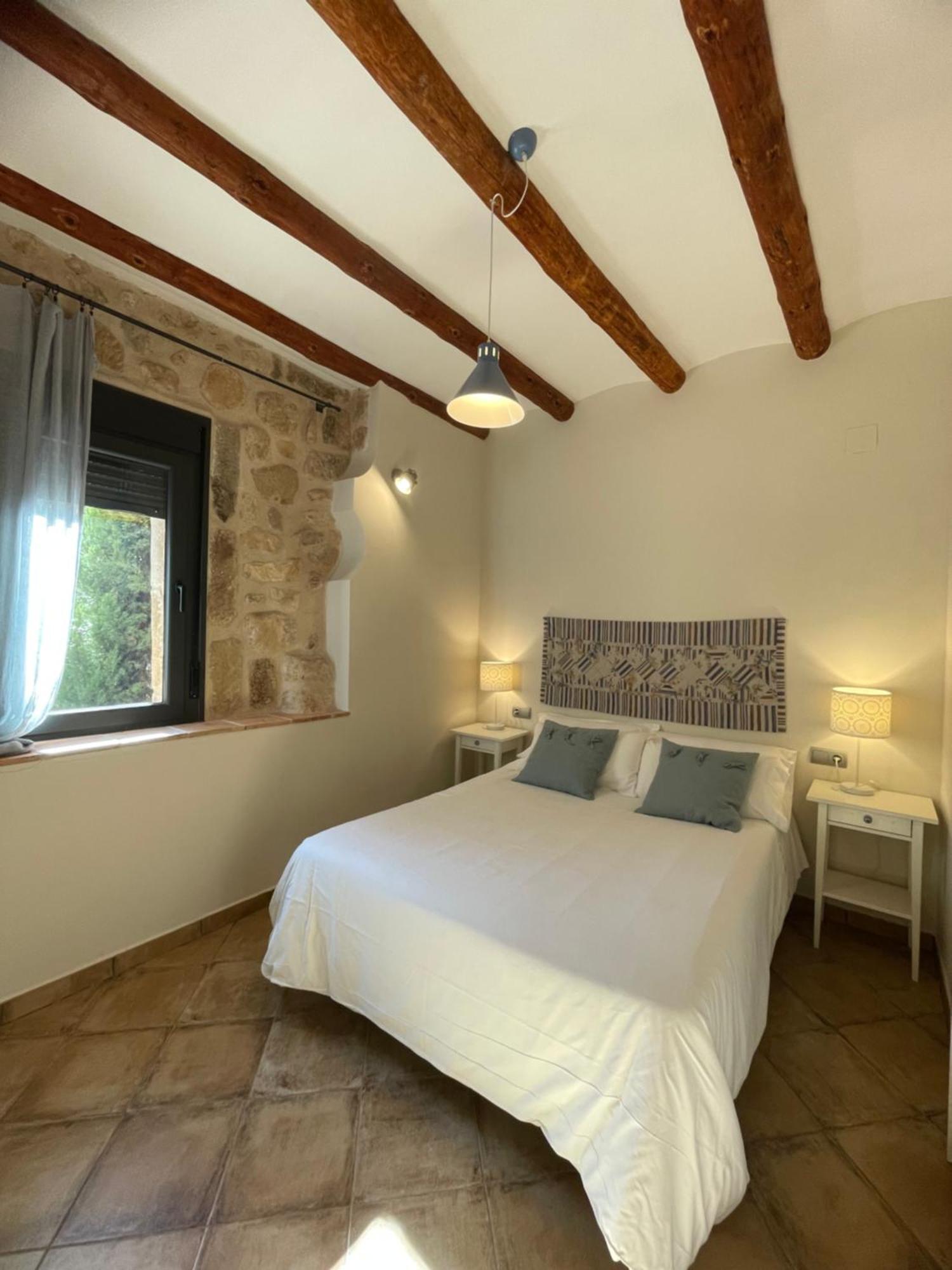 Maset Del Riu Guest House Valderrobres Bagian luar foto