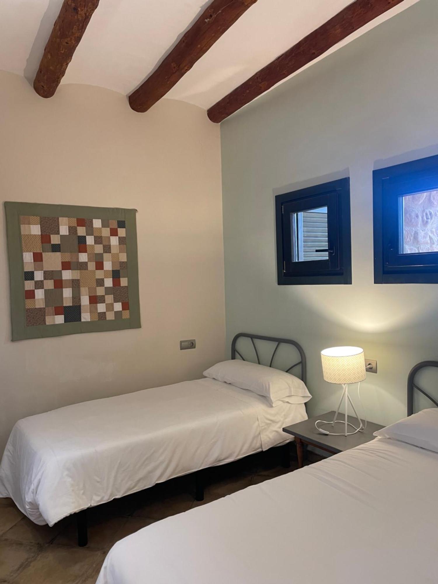 Maset Del Riu Guest House Valderrobres Bagian luar foto