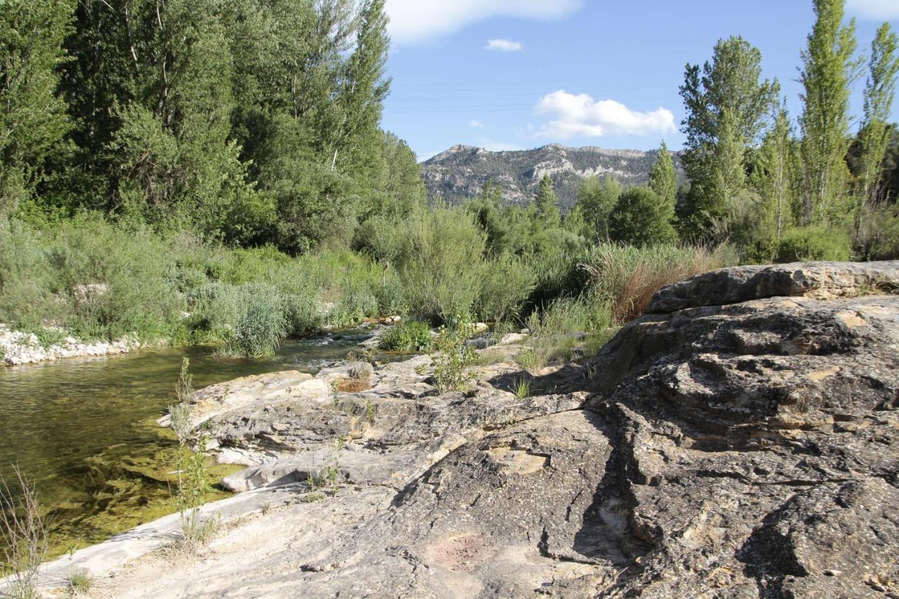 Maset Del Riu Guest House Valderrobres Bagian luar foto